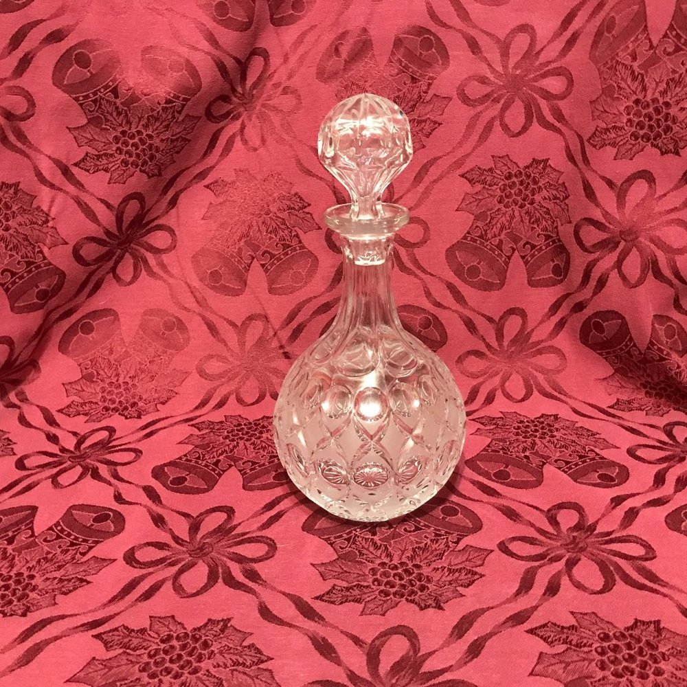 Vintage Nachtmann 11” Round Crystal Glass Decanter Anglia Frosted Etch Pattern